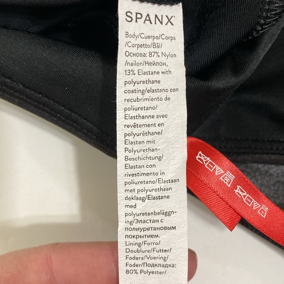 Spanx Faux Leather Leggings Black with Sub-Metallic Sheen Size M - Picture 7 of 7